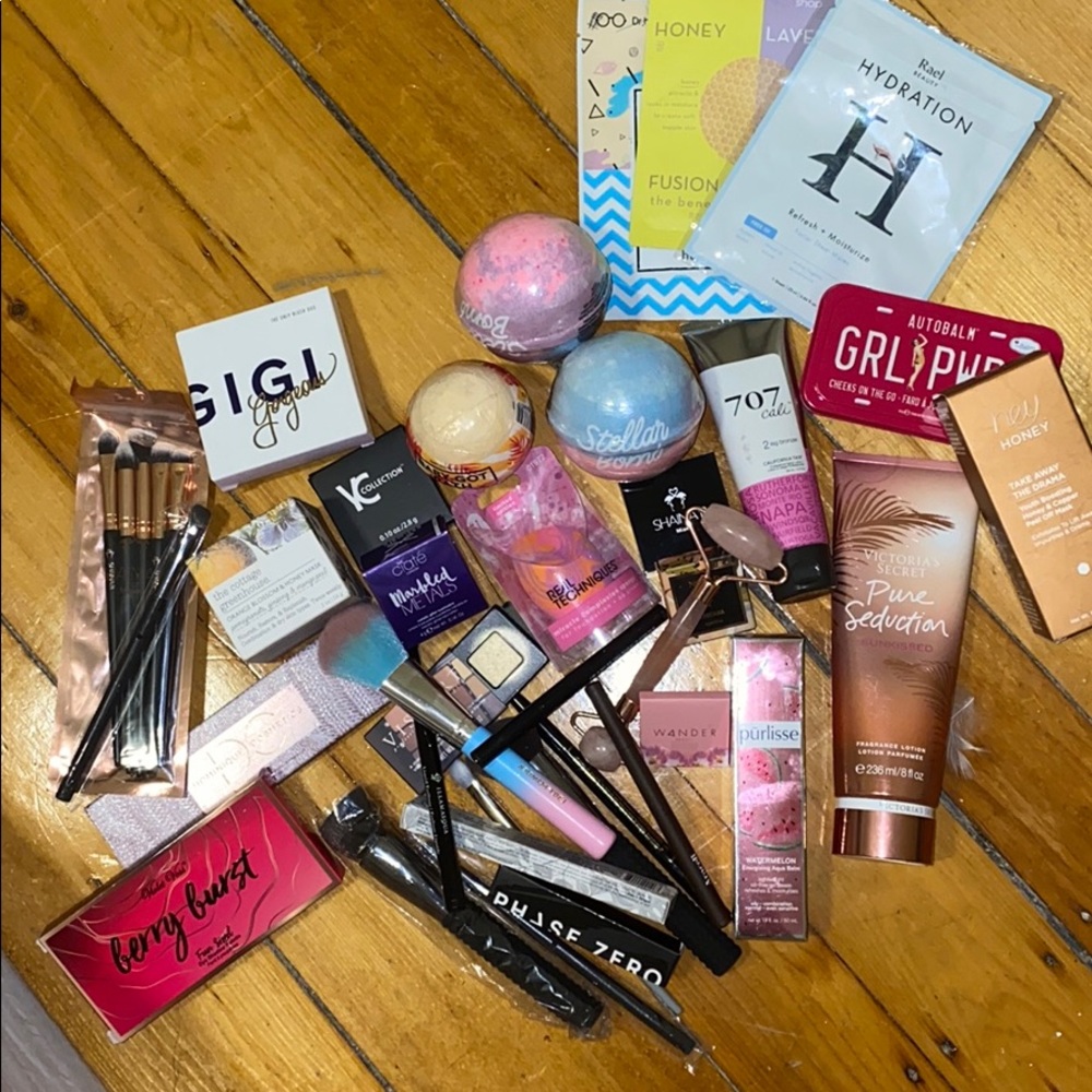 mixed beauty bag